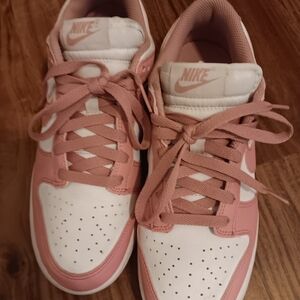 Nike Panda Dunks Women’s White and Pink Low-Top Sneakers Excellent Condition